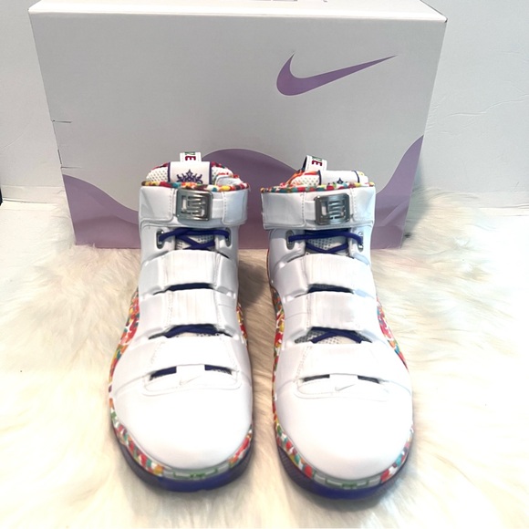 Nike Zoom LeBron 4 Retro Fruity Pebbles DQ9310-100 (2024) Size Men 9 Women 10.5 - Picture 6 of 12